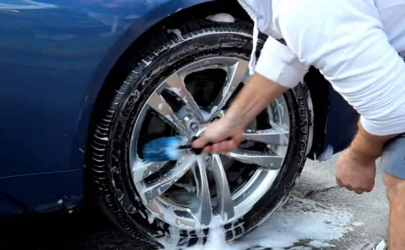 How To Clean Car Tires