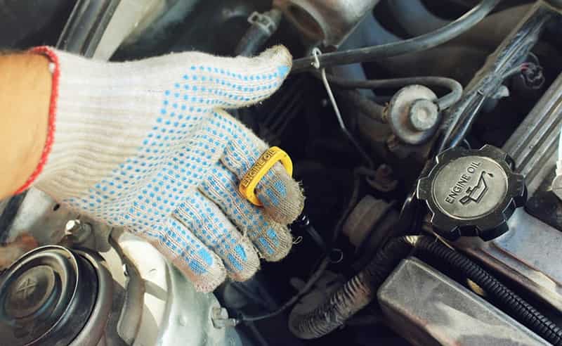 how to check engine oil