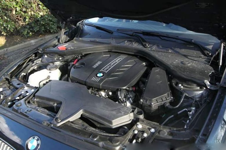 How to Clean Engine Bay for Your Cars? Tireer