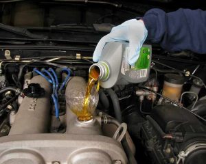 Hot Topic: Can You Add Oil to a Hot Engine? Dos and Don'ts